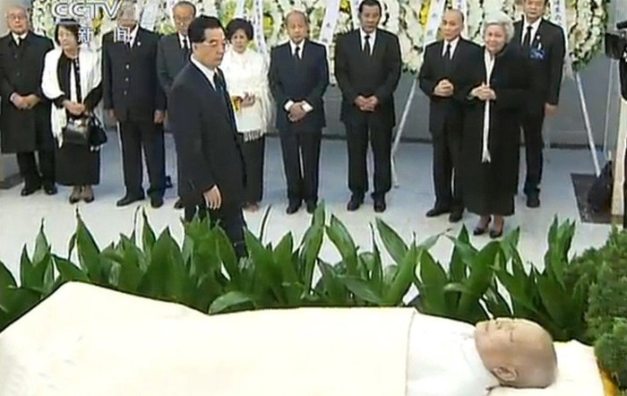 Nhìn cựu Quốc vương Campuchia lần cuối Nhìn cựu Quốc vương Campuchia lần cuối