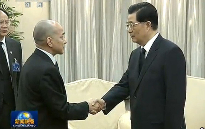 Chia buồn với đương kim Quốc vương Sihamoni Chia buồn với đương kim Quốc vương Sihamoni