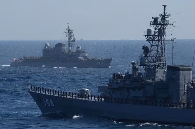 Tàu chiến Nhật Bản