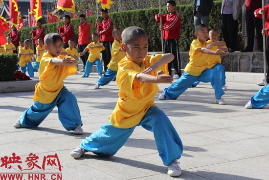 Đệ tử Thiếu Lâm lứa tuổi thiếu niên Đệ tử Thiếu Lâm lứa tuổi thiếu niên