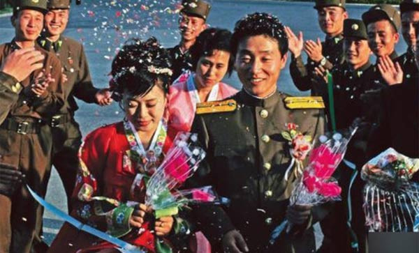 Đồng đội chúc phúc Đồng đội chúc phúc