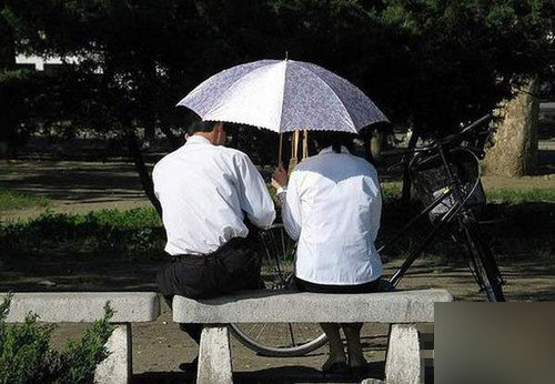 Hẹn hò bên chiếc xe đạp Hẹn hò bên chiếc xe đạp