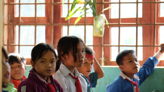 Ánh mắt cho ngày mai hi vọng. Ánh mắt cho ngày mai hi vọng.