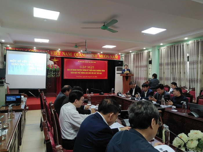 Toàn cảnh buổi gặp mặt thông báo triển khai chương trình giáo dục phổ thông năm 2018 bậc tiểu học. Ảnh: LC Toàn cảnh buổi gặp mặt thông báo triển khai chương trình giáo dục phổ thông năm 2018 bậc tiểu học. Ảnh: LC