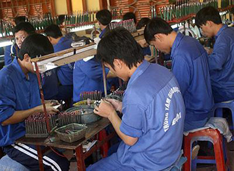 Dạy nghề, ổn định việc làm sẽ giúp người nghiện tránh xa quá khứ, Dạy nghề, ổn định việc làm sẽ giúp người nghiện tránh xa quá khứ,