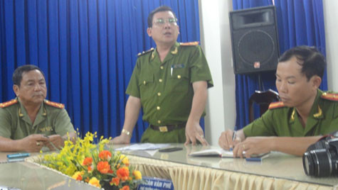 Lãnh đạo công an Q.Thủ Đức, TP.HCM họp báo thông tin về vụ hành hạ trẻ mầm non Lãnh đạo công an Q.Thủ Đức, TP.HCM họp báo thông tin về vụ hành hạ trẻ mầm non