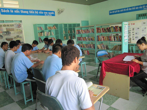 bên cạnh đó một số hoạt động, đọc sách, bên cạnh đó một số hoạt động, đọc sách,