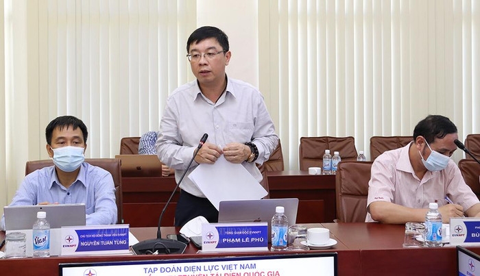 Tổng giám đốc EVNNPT – Phạm Lê Phú phát biểu. Tổng giám đốc EVNNPT – Phạm Lê Phú phát biểu.