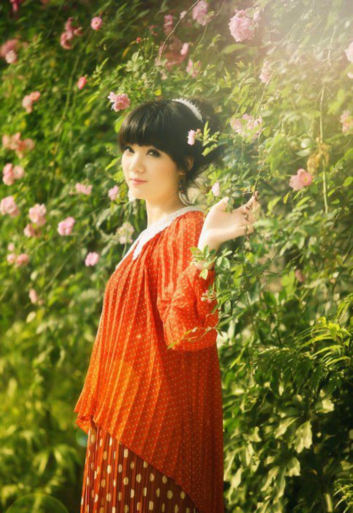 Vũ Thị Quỳnh Hoa đến từ Hòa Bình, hiện đang là sinh viên Trường ĐH Phương Đông Hà Nội. Vũ Thị Quỳnh Hoa đến từ Hòa Bình, hiện đang là sinh viên Trường ĐH Phương Đông Hà Nội.