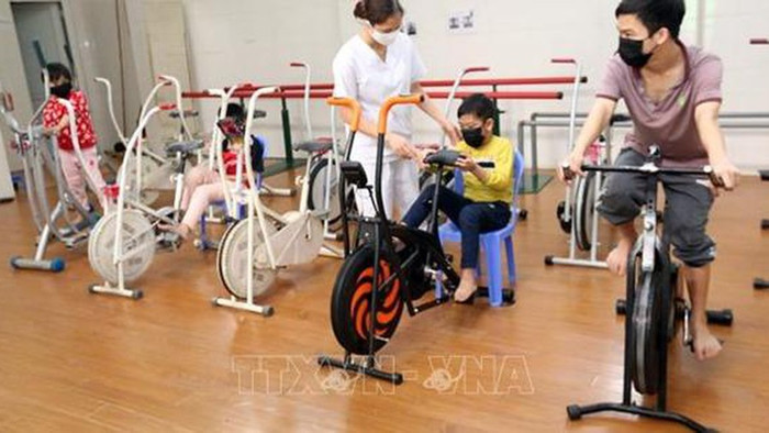 Khoảng 70.000 trẻ em và người khuyết tật được phẫu thuật chỉnh hình, phục hồi chức năng và cung cấp dụng cụ trợ giúp phù hợp. Ảnh minh họa: TTXVN Khoảng 70.000 trẻ em và người khuyết tật được phẫu thuật chỉnh hình, phục hồi chức năng và cung cấp dụng cụ trợ giúp phù hợp. Ảnh minh họa: TTXVN