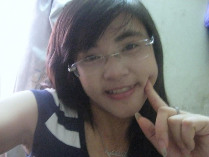 Ngoài ra Hoa còn rất thích vẽ, đọc sách, báo và nấu ăn.