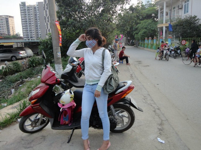 Vã mồ hôi vì đợi con tan trường. Vã mồ hôi vì đợi con tan trường.