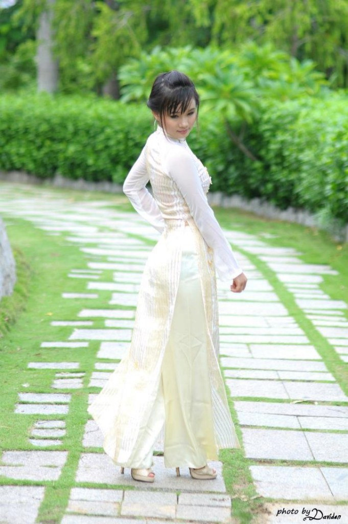 Đến với cuộc thi, Nhã My mong muốn được giao lưu với nhiều bạn bè hơn nữa, và tự hào là một nữ sinh, một con người Việt Nam Đến với cuộc thi, Nhã My mong muốn được giao lưu với nhiều bạn bè hơn nữa, và tự hào là một nữ sinh, một con người Việt Nam