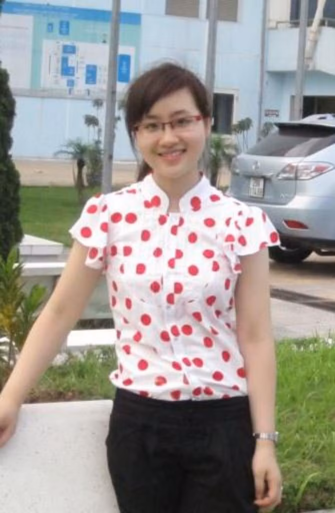 Thu Hương là người hòa đồng và luôn mong muốn học hỏi nhiều kinh nghiệm trong cuộc sống.