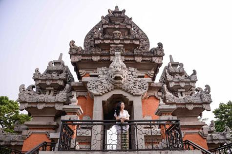 Lý Nhã Kỳ vừa được lãnh đạo Bộ Văn hóa, Du lịch Indonesia mời sang gặp gỡ, trao đổi về giao lưu văn hóa giữa hai nước Việt Nam - Indonesia Lý Nhã Kỳ vừa được lãnh đạo Bộ Văn hóa, Du lịch Indonesia mời sang gặp gỡ, trao đổi về giao lưu văn hóa giữa hai nước Việt Nam - Indonesia