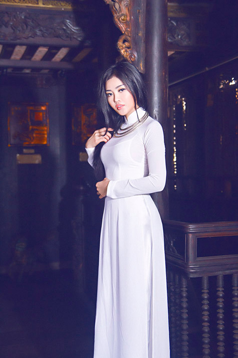 Từ ngày đăng quang, cô không mấy chú tâm vào việc xây dựng hình ảnh và đi sự kiện tại Việt Nam mà thường xuyên ở Mỹ tập trung cho công việc học và kinh doanh của mình