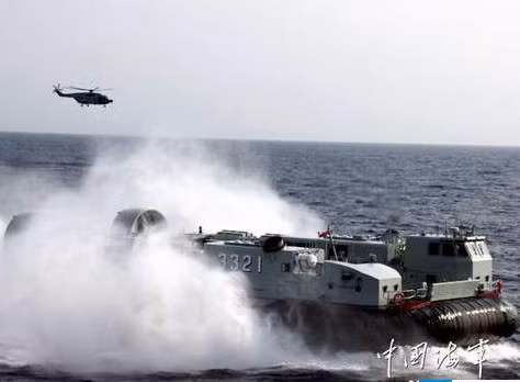 Tàu chiến hạm đội Nam Hải tập trận "chiếm đảo D" trái phép trên Biển Đông gây căng thẳng trong khu vực khiến các nước láng giềng quan ngại