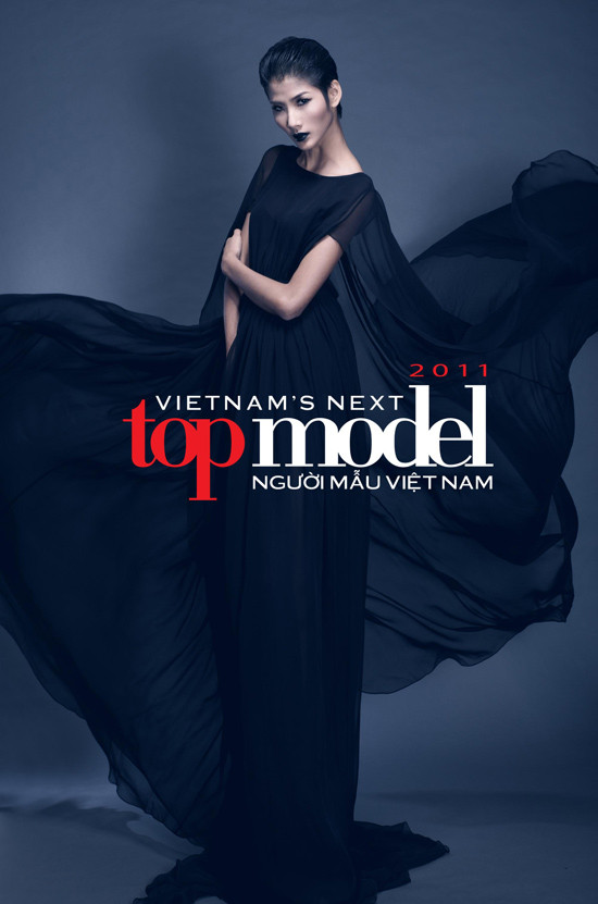 Sự trưởng thành vượt bậc của Hoàng Thùy sau cuộc thi Vietnam’s Next Top Model 2011 thật sự là một bất ngờ không chỉ đối với gia đình, bạn bè cô mà còn cả đối với tất cả những khán giả đã và đang theo dõi bước đường của Hoàng Thùy suốt thời gian qua. (Ẩnh: ngoisao) Sự trưởng thành vượt bậc của Hoàng Thùy sau cuộc thi Vietnam’s Next Top Model 2011 thật sự là một bất ngờ không chỉ đối với gia đình, bạn bè cô mà còn cả đối với tất cả những khán giả đã và đang theo dõi bước đường của Hoàng Thùy suốt thời gian qua. (Ẩnh: ngoisao)