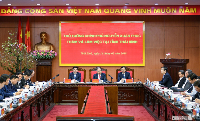 Thủ tướng thăm và làm việc tại tỉnh Thái Bình. Ảnh: VGP