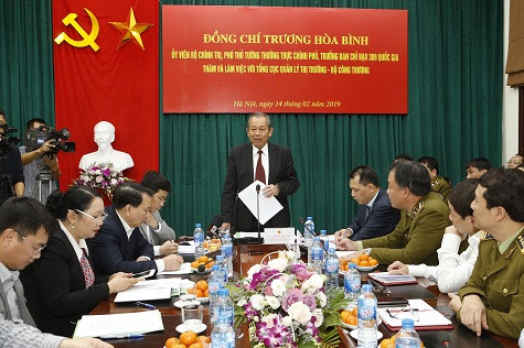 Phó Thủ tướng Thường trực Chính phủ Trương Hoà Bình phát biểu tại buổi làm việc. Ảnh:VGP