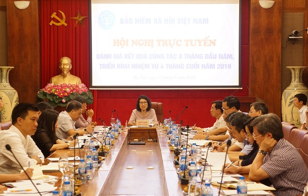 Tổng giám đốc Nguyễn Thị Minh yêu cầu toàn ngành cần tập trung cao độ cho các nhiệm vụ khác để hoàn thành toàn diện các chỉ tiêu nhiệm vụ, kế hoạch đã đặt ra. Tổng giám đốc Nguyễn Thị Minh yêu cầu toàn ngành cần tập trung cao độ cho các nhiệm vụ khác để hoàn thành toàn diện các chỉ tiêu nhiệm vụ, kế hoạch đã đặt ra.