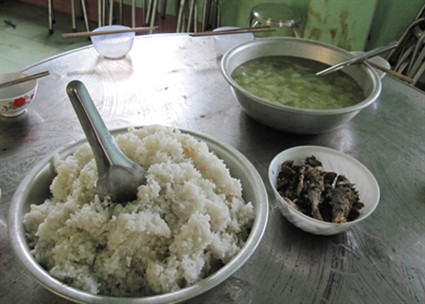 Tóm lại, Hiệu trưởng đừng ăn hoa hồng nữa ảnh 3 Tóm lại, Hiệu trưởng đừng ăn hoa hồng nữa ảnh 3
