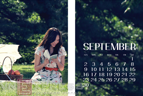 Mỹ Tâm mừng sinh nhật 16/1 và tổng kết 1 năm làm việc hiệu quả với bộ lịch 2012, ghi lại những dấu ấn năm qua. Có thể thấy trong bộ lịch này cô chọn nhiều khung cảnh thiên nhiên tươi tắn với ánh nắng và hoa cỏ. (Nguồn: VnExpress) Mỹ Tâm mừng sinh nhật 16/1 và tổng kết 1 năm làm việc hiệu quả với bộ lịch 2012, ghi lại những dấu ấn năm qua. Có thể thấy trong bộ lịch này cô chọn nhiều khung cảnh thiên nhiên tươi tắn với ánh nắng và hoa cỏ. (Nguồn: VnExpress)