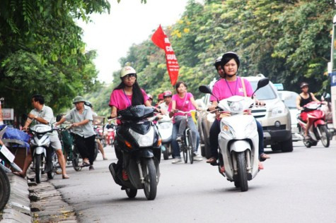 >> CHÙM ẢNH: NÉT NGỘ NGHĨNH CỦA TRẺ VỚI NGÀY HỘI ĐỌC SÁCH >>MƯA BÃO HỌC SINH BÌ BÕM ĐẾN TRƯỜNG >> CHÙM ẢNH: NÉT NGỘ NGHĨNH CỦA TRẺ VỚI NGÀY HỘI ĐỌC SÁCH >>MƯA BÃO HỌC SINH BÌ BÕM ĐẾN TRƯỜNG