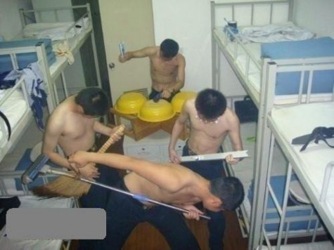 "Ban nhạc" sinh viên tại Ký túc xá >>: CHÙM ẢNH NÉT CHỮ TUYỆT ĐẸP CỦA HỌC SINH TIỂU HỌC >> NHỮNG BÀI VĂN LẠ KHIẾN CƯ DÂN MẠNG PHÁT SỐT "Ban nhạc" sinh viên tại Ký túc xá >>: CHÙM ẢNH NÉT CHỮ TUYỆT ĐẸP CỦA HỌC SINH TIỂU HỌC >> NHỮNG BÀI VĂN LẠ KHIẾN CƯ DÂN MẠNG PHÁT SỐT