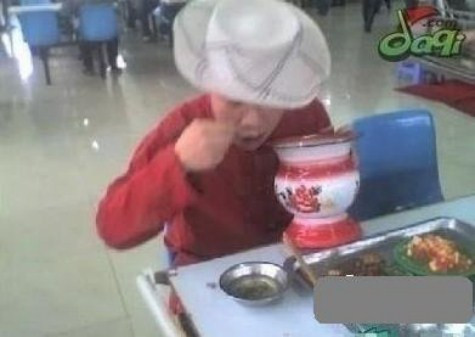 >> CHÙM ẢNH NÉT CHỮ TUYỆT ĐẸP CỦA HỌC SINH TIỂU HỌC >> NHỮNG BÀI VĂN LẠ KHIẾN CƯ DÂN MẠNG PHÁT SỐT >> CHÙM ẢNH NÉT CHỮ TUYỆT ĐẸP CỦA HỌC SINH TIỂU HỌC >> NHỮNG BÀI VĂN LẠ KHIẾN CƯ DÂN MẠNG PHÁT SỐT