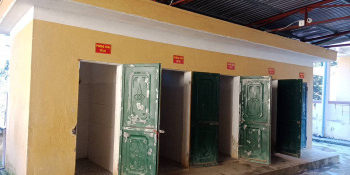 Các phòng tắm của trường đều được lắp đủ tiêu chuẩn đảm bảo có đủ nóng, lạnh