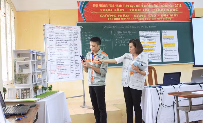 Thứ trưởng Bộ Lao động - Thương binh và Xã hội Lê Quân đánh giá số lao động qua đào tạo ở Việt Nam không tương xứng với con số về dân số đứng thứ 3 ASEAN của Việt Nam