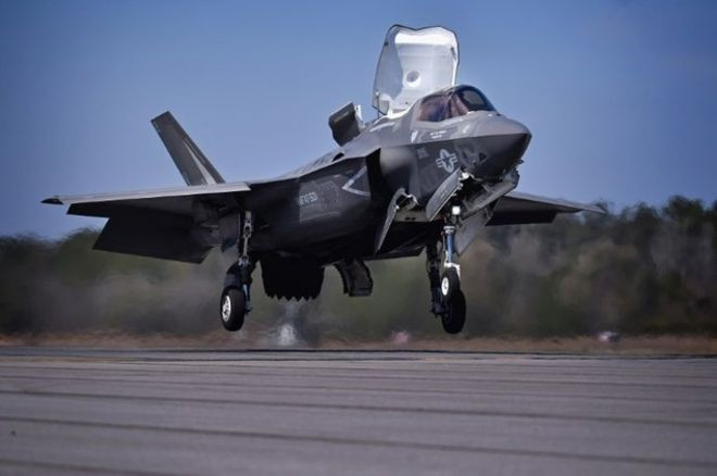 Chiến đấu cơ F-35 Hoa Kỳ, ảnh minh họa: mingjingnews.com.