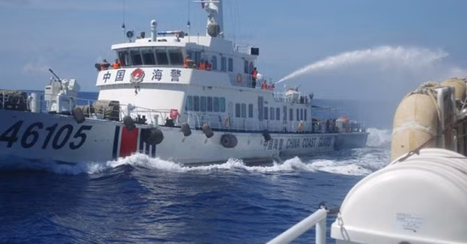 "Trung Quốc sẽ ép Việt Nam, Philippines tới chỗ Mỹ không thể giúp" ảnh 4