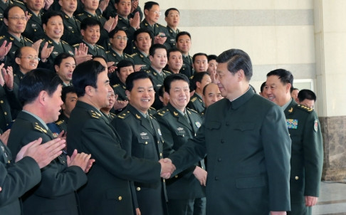 Ông Tập Cận Bình thường xuyên thị sát các đơn vị quân đội từ khi lên nắm quyền. Ông Tập Cận Bình thường xuyên thị sát các đơn vị quân đội từ khi lên nắm quyền.