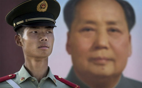 Chính Mao Trạch Đông là người đã quyết định thừa cơ cất quân xâm lược nốt nửa phía Tây quần đảo Hoàng Sa của Việt Nam năm 1974. Chính Mao Trạch Đông là người đã quyết định thừa cơ cất quân xâm lược nốt nửa phía Tây quần đảo Hoàng Sa của Việt Nam năm 1974.