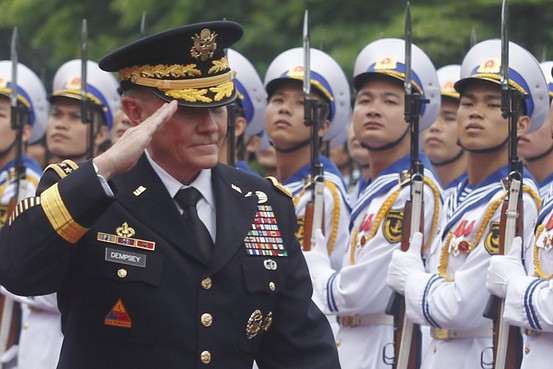 Tướng Martin Dempsey trong chuyến thăm Việt Nam. Tướng Martin Dempsey trong chuyến thăm Việt Nam.