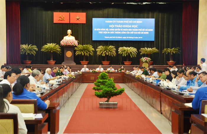 Toàn cảnh Hội thảo khoa học “50 năm Đảng bộ, chính quyền và Nhân dân TPHCM thực hiện Di chúc thiêng liêng của Chủ tịch Hồ Chí Minh”. (Ảnh: hcmcpv.org.vn) Toàn cảnh Hội thảo khoa học “50 năm Đảng bộ, chính quyền và Nhân dân TPHCM thực hiện Di chúc thiêng liêng của Chủ tịch Hồ Chí Minh”. (Ảnh: hcmcpv.org.vn)