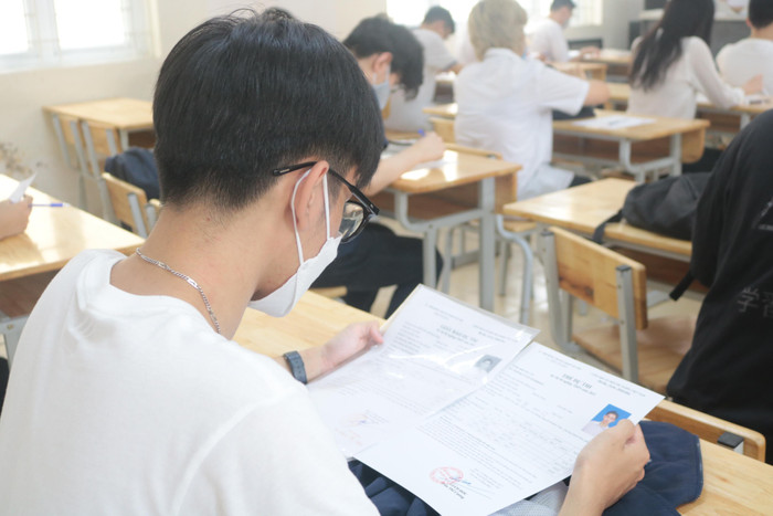 Thí sinh đăng ký, điều chỉnh nguyện vọng xét tuyển trước hạn cuối 17 giờ 00 ngày 20/8/2022. Ảnh minh họa: Doãn Nhàn Thí sinh đăng ký, điều chỉnh nguyện vọng xét tuyển trước hạn cuối 17 giờ 00 ngày 20/8/2022. Ảnh minh họa: Doãn Nhàn