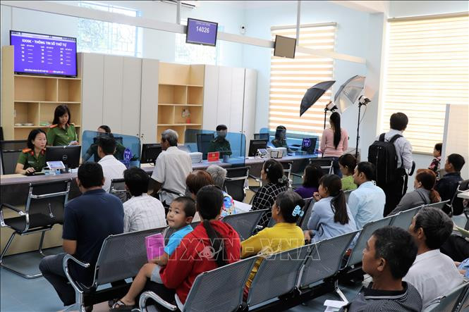 Chính phủ chỉ đạo đẩy mạnh cắt giảm, đơn giản hóa thủ tục hành chính, điều kiện kinh doanh. Ảnh minh họa: TTXVN Chính phủ chỉ đạo đẩy mạnh cắt giảm, đơn giản hóa thủ tục hành chính, điều kiện kinh doanh. Ảnh minh họa: TTXVN