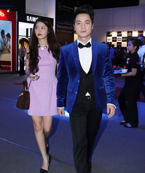 Cách đây không lâu, khi Đăng Khôi trở thành người đại diện cho một thương hiệu xe hơi nổi tiếng, Thủy Anh chính là người tháp tùng ông xã tương lai tới dự sự kiện Cách đây không lâu, khi Đăng Khôi trở thành người đại diện cho một thương hiệu xe hơi nổi tiếng, Thủy Anh chính là người tháp tùng ông xã tương lai tới dự sự kiện