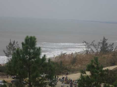 Sóng biển Vũng Chùa. Sóng biển Vũng Chùa.