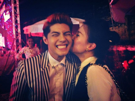 Ngọc Hương có vẻ khá thân với Noo Phước Thịnh.