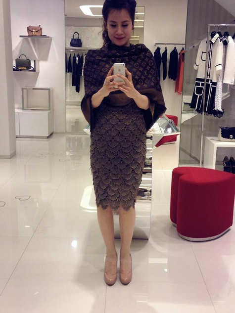 Được biết, bạn gái MC Thành Trung có tên Nguyễn Ngọc Hương sinh năm 1991, tại Hà Nội.