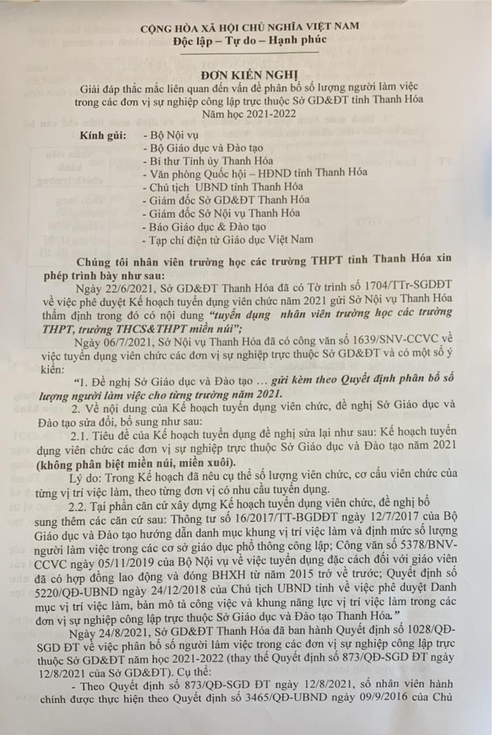 Đơn kiến nghị của bạn đọc gửi các cơ quan ban ngành. Ảnh: LC