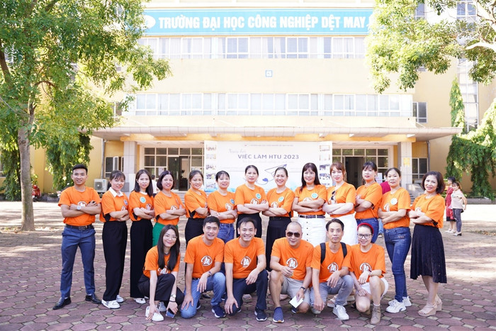 Hội thi tay nghề giỏi tổ chức tại Trường Đại học Công nghiệp Dệt May Hà Nội. Ảnh: website nhà trường Hội thi tay nghề giỏi tổ chức tại Trường Đại học Công nghiệp Dệt May Hà Nội. Ảnh: website nhà trường
