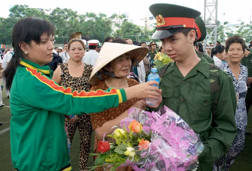 Quy định mới về nhập ngũ cho học sinh, sinh viên ảnh 1