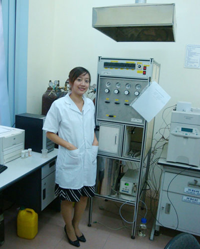 Trò chuyện với nữ phó giáo sư trẻ nhất Việt Nam ảnh 2 Nữ PGS trẻ nhất Việt Nam 2012 rất hạnh phúc bởi luôn có gia đình đứng sau động viên, giúp sức.
