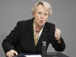 Bộ trưởng Giáo dục Đức, bà Annette Schavan - Ảnh: Reuters