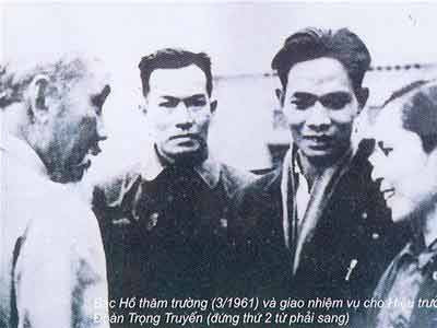Chuyện dạy con ở nhà có hai bộ trưởng ảnh 2 - 2